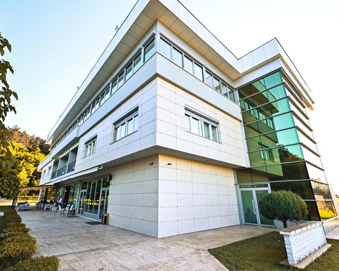 Hotel La Villa Gjakova Eksteriør bilde