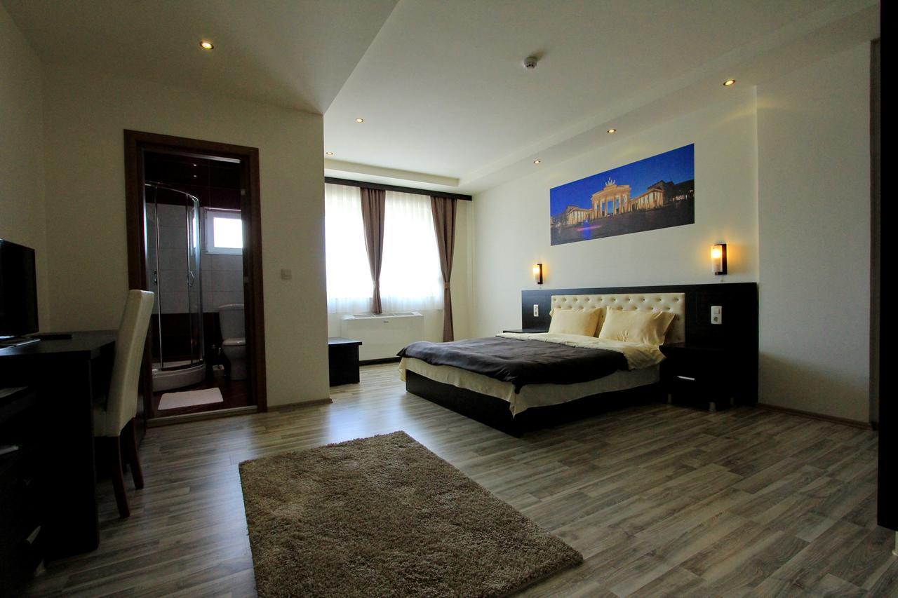 Hotel La Villa Gjakova Rom bilde