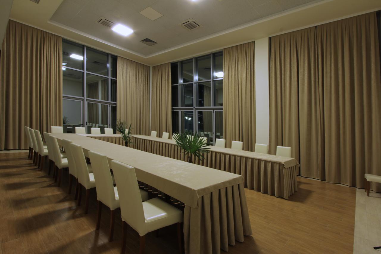 Hotel La Villa Gjakova Eksteriør bilde